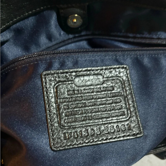 Coach black leather satchel handbag - Picture 9 of 10